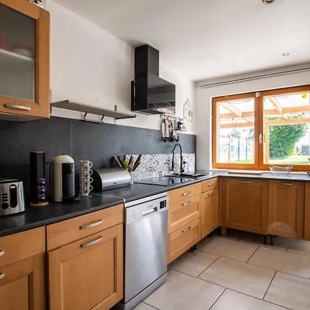 Nyaraló Large Family With Spacious Garden!