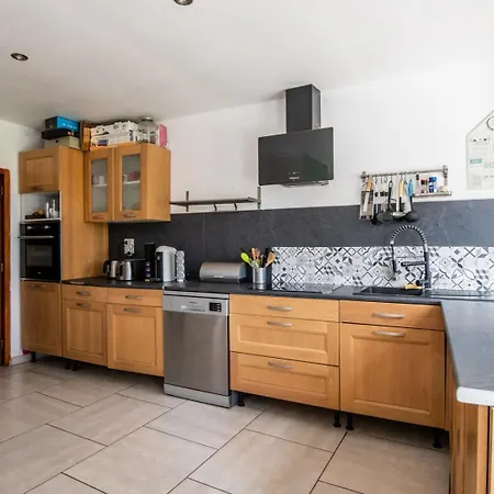 Nyaraló Large Family With Spacious Garden! Hallennes-lez-Haubourdin