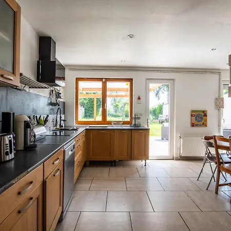 Nyaraló Large Family With Spacious Garden!