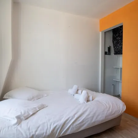 Large Family With Spacious Garden! Nyaraló *