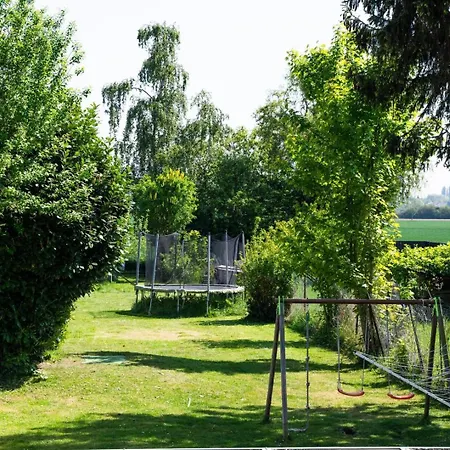 Large Family With Spacious Garden!